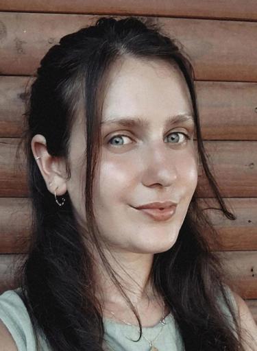 Litchey is a spiritual lightworker, intuitive psychic, and clairvoyant reader who channels energies to provide guidance, comfort, and empowerment.